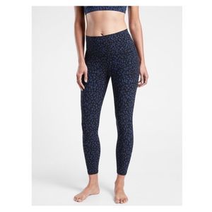 Athleta Salutation Stash II 7/8 Tight Printed Dot Leopard Blue Size Large